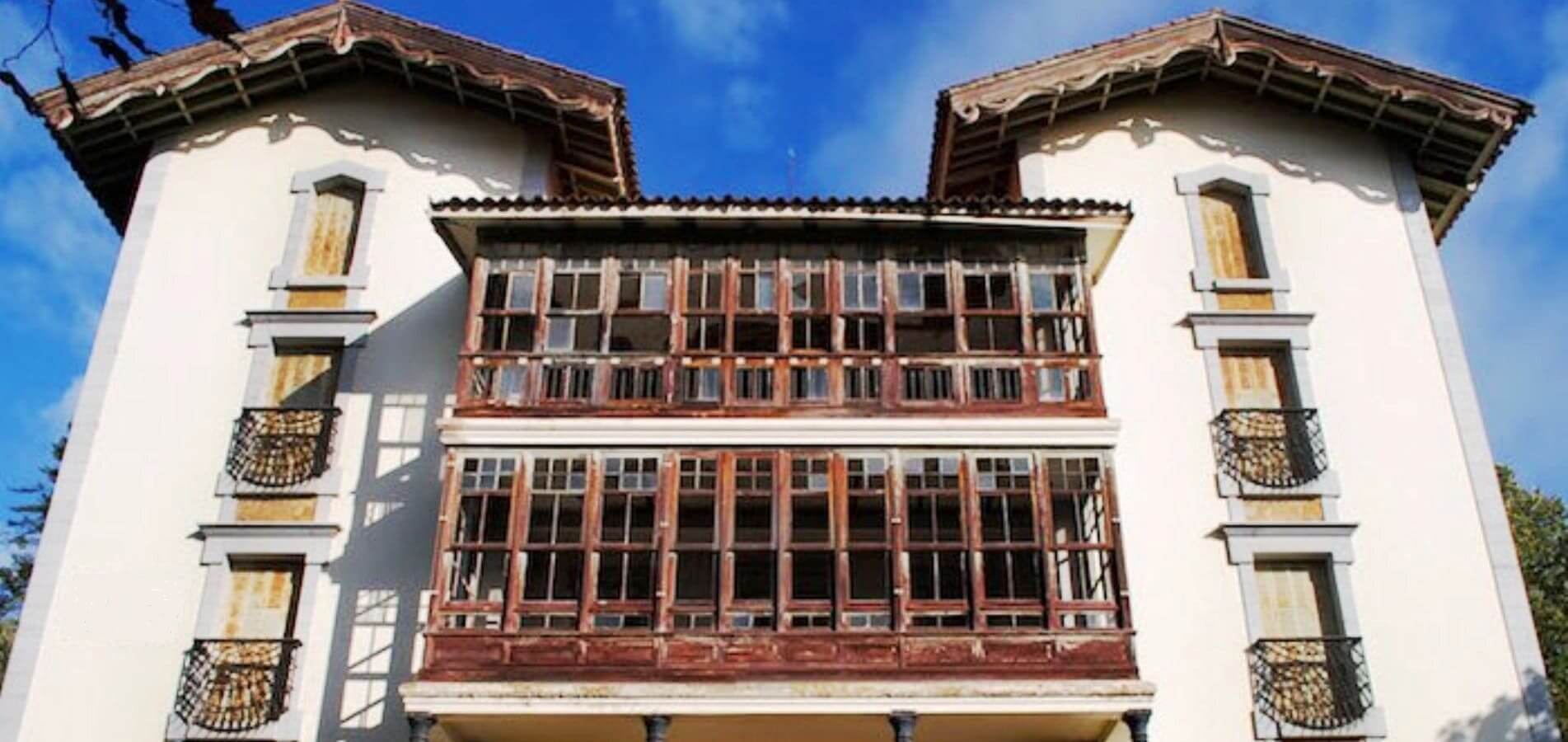 Casas de Indianos en Carranza: el recuerdo de dos mundos.
